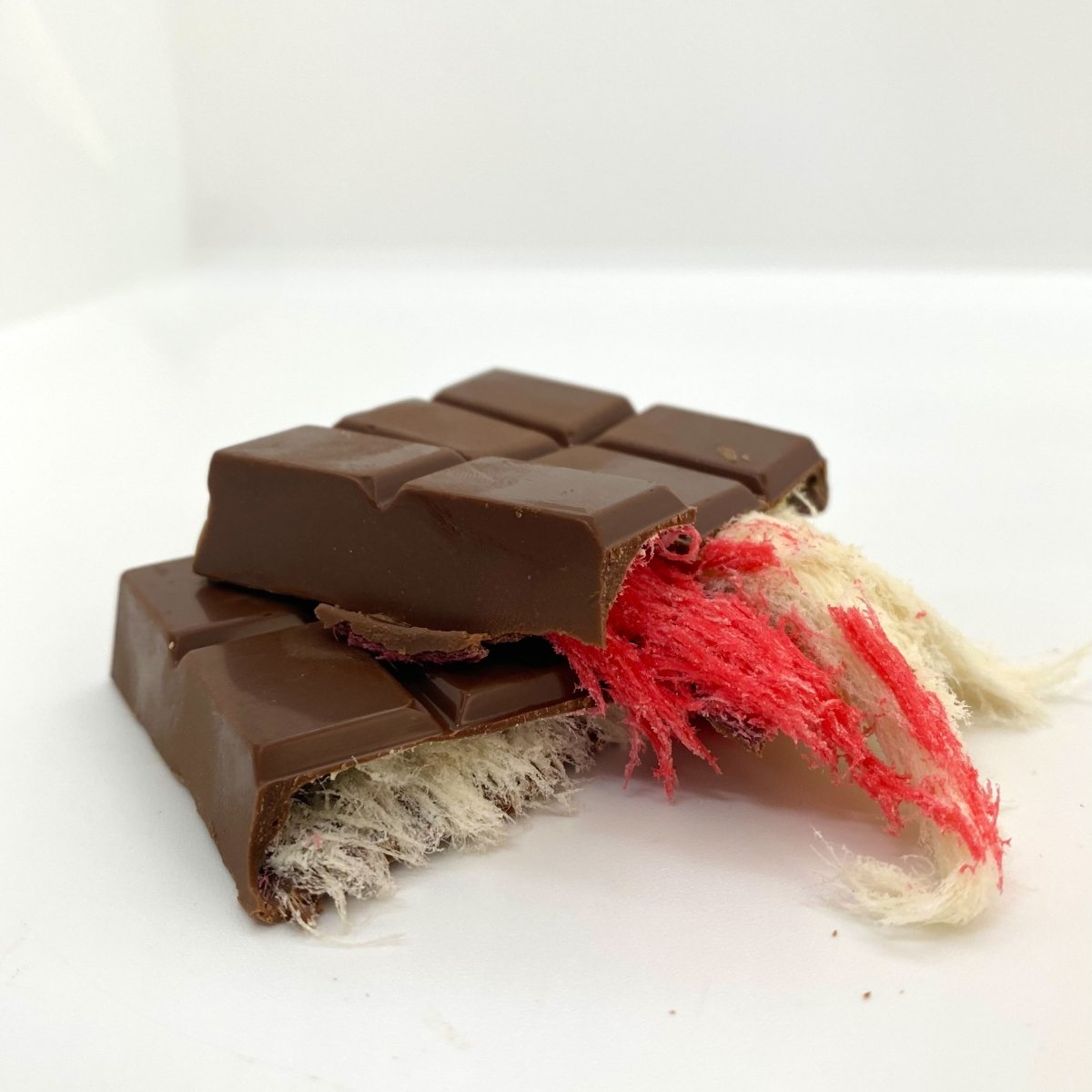 Angel Hair Milk Chocolate with Pistachio & Cotton Candy - 55gr - TryAladdin