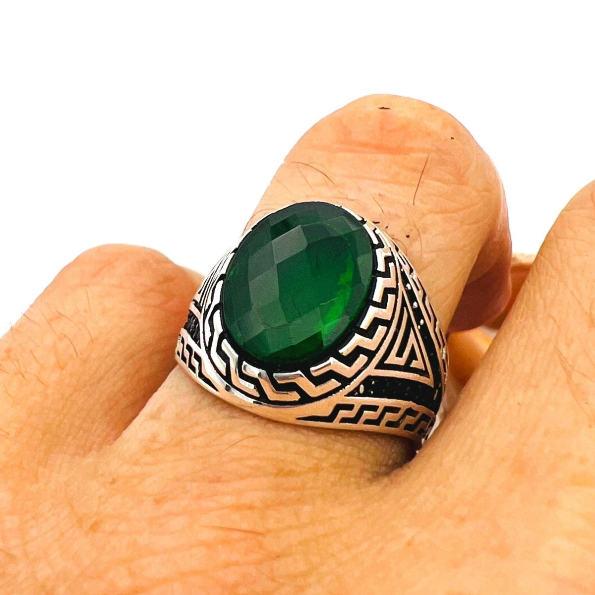 Men's Green Emerald Stone Ring - TryAladdin