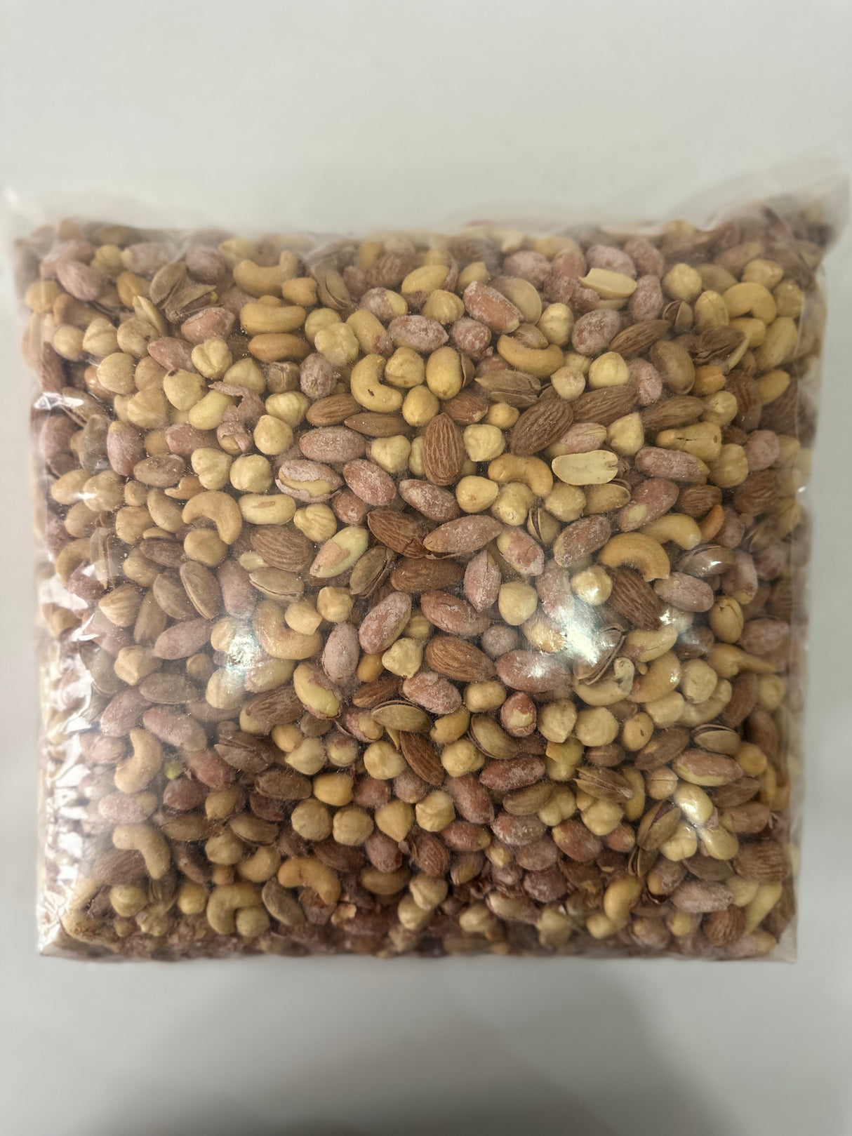 Serde | Deluxe Gemengde Noten (Gezouten Pinda, Hazelnoot, Pistache, Amandel, Cashew)